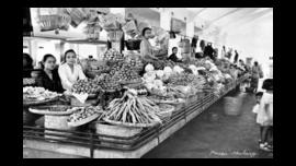 BALAI BUAH DAN SAYUR PASAR DI MALANG,