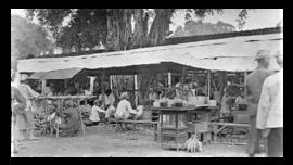 FOTO TEMPAT MAKAN (WARUNG) DI PASAR (PASAR) DI MALANG